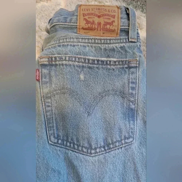 Levi's |501 Cropped Jean in Athens Break pc9-36200-0187 W27xW26 - Picture 9 of 13